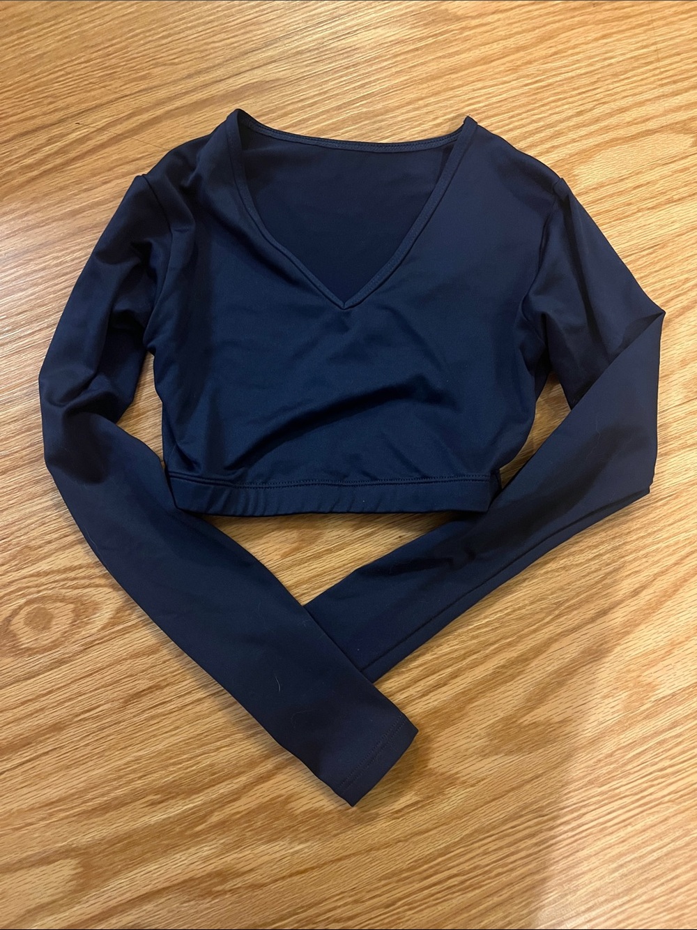 Long-Sleeve V-Neck Cheer Cropped Top - Navy - very gently used